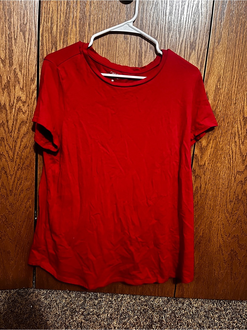 Women's Red Short-Sleeve Crewneck Tee